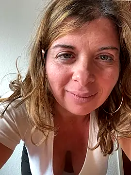 Snapshot of Lombada chatting on November 30, 2025, 11:25 am Lombada online show from November 30, 2025, 11:25 am