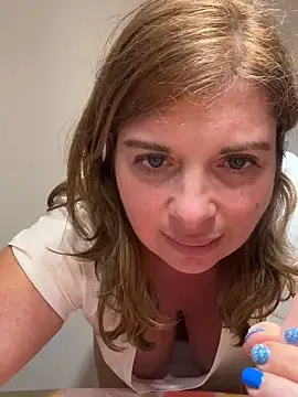 Snapshot of Lombada chatting on December 13, 2025, 9:20 pm Lombada online show from December 13, 2025, 9:20 pm