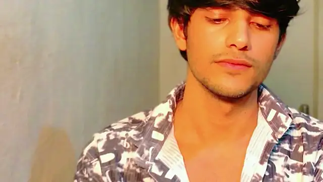 Snapshot of kingkartik7 chatting on April 2, 2026, 7:33 pm kingkartik7 online show from April 2, 2026, 7:33 pm