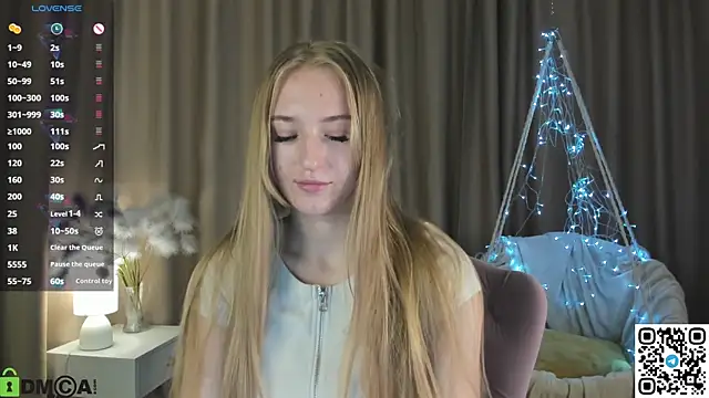 Snapshot of Stacy_River chatting on October 9, 2025, 9:29 am Stacy River online show from October 9, 2025, 9:29 am