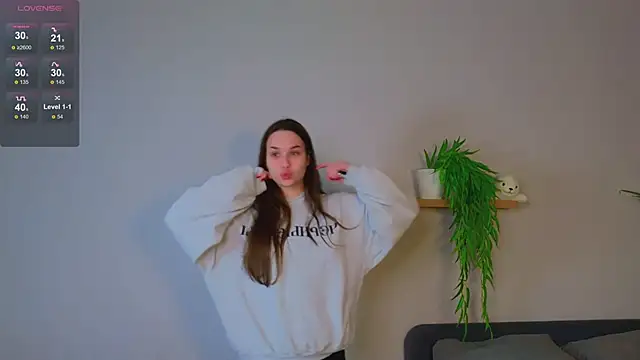 Roxie Mils online show from January 26, 2025, 2:41 pm