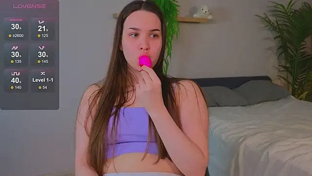 Roxie Mils online show from January 29, 2025, 3:37 pm