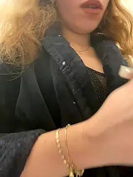 Snapshot of EvaRush chatting on December 5, 2024, 4:20 am EvaRush online show from December 5, 2024, 4:20 am