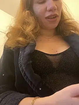 Snapshot of EvaRush chatting on December 6, 2024, 9:10 am EvaRush online show from December 6, 2024, 9:10 am