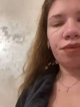 Snapshot of EvaRush chatting on December 15, 2024, 5:13 am EvaRush online show from December 15, 2024, 5:13 am