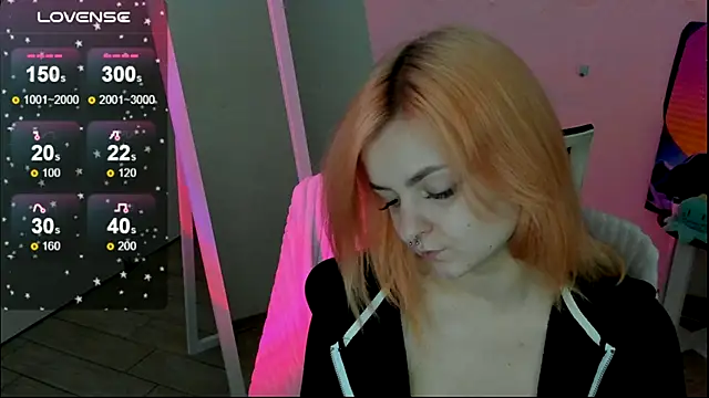 Fire Bestie online show from November 19, 2025, 2:06 pm