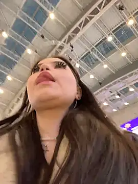 Chloe  Moon online show from November 23, 2025, 1:11 pm