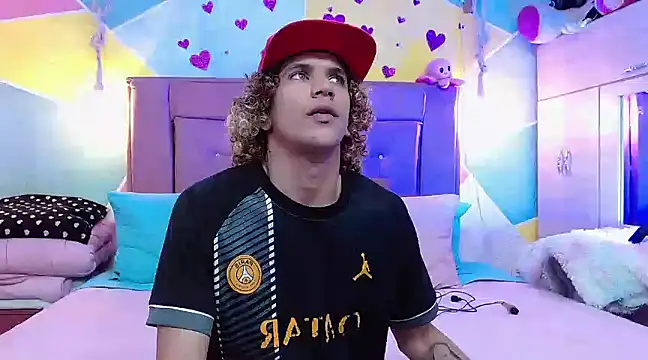 tylor boy online show from March 15, 2025, 2:56 am