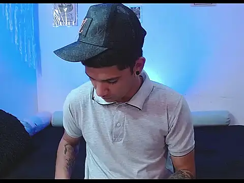 Snapshot of tylor_boy chatting on June 4, 2026, 11:00 pm tylor boy online show from June 4, 2026, 11:00 pm