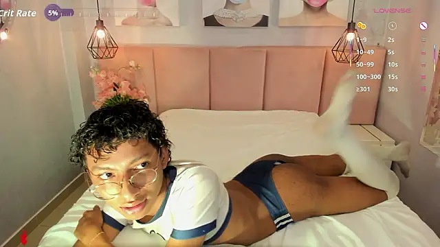 Snapshot of Angel__sweet18 chatting on February 3, 2026, 2:53 am Angel sweet18 online show from February 3, 2026, 2:53 am