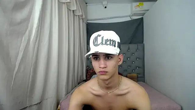 Snapshot of wild_fantasy_69 chatting on January 10, 2025, 9:23 am wild fantasy 69 online show from January 10, 2025, 9:23 am