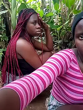 Black juicy24 online show from January 3, 2025, 11:46 am