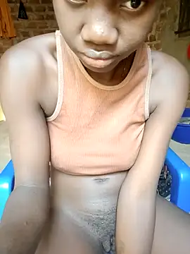 Black juicy24 online show from December 4, 2025, 5:28 am