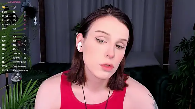  yourFoxy  online show from December 27, 2024, 2:43 pm