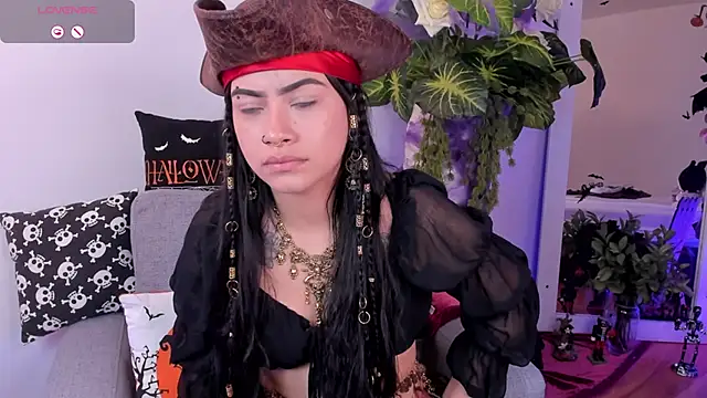 Snapshot of DakottaHill chatting on October 31, 2025, 8:37 am DakottaHill online show from October 31, 2025, 8:37 am