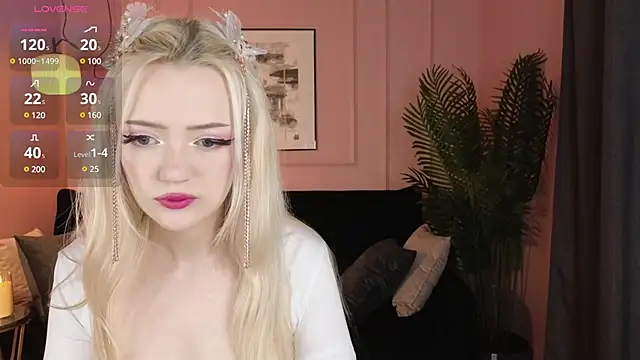 Snapshot of EmilyAir chatting on December 25, 2024, 1:41 pm EmilyAir online show from December 25, 2024, 1:41 pm