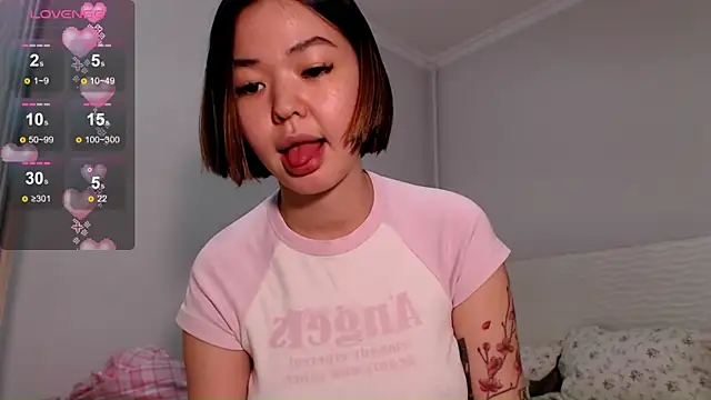 osaka nia online show from November 9, 2025, 3:21 pm