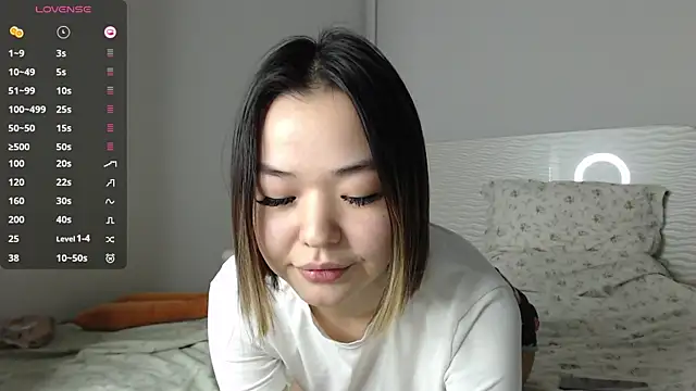 osaka nia online show from December 18, 2025, 4:35 pm