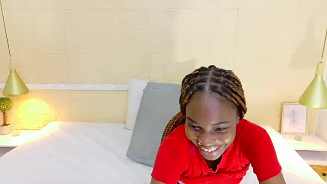 Chocolatte bar online show from March 10, 2025, 1:32 pm