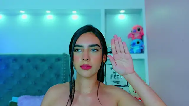 Snapshot of IsaValencia chatting on February 11, 2025, 12:28 am IsaValencia online show from February 11, 2025, 12:28 am