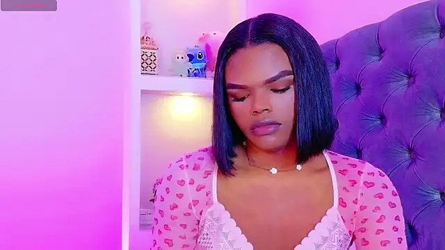 CamiEstrada online show from November 23, 2025, 6:19 pm