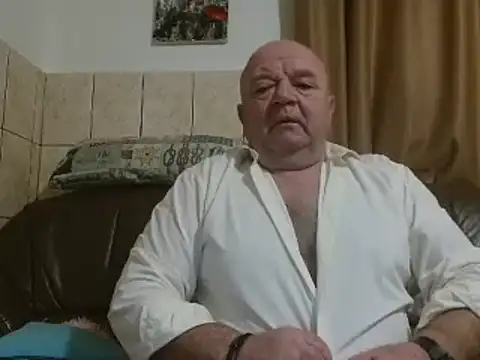 fullballs6 online show from February 2, 2025, 3:10 am