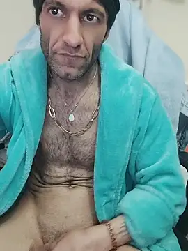 Aktorihannxh online show from April 3, 2026, 3:37 am