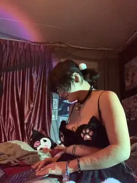 Snapshot of space_g1rl chatting on November 3, 2025, 6:31 pm space g1rl online show from November 3, 2025, 6:31 pm