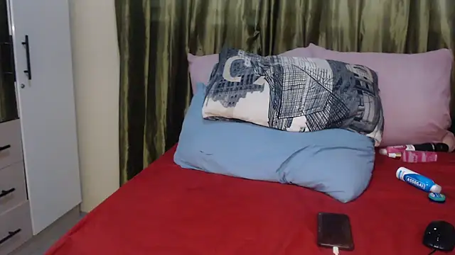 Snapshot of Foxybrownxx1 chatting on November 29, 2025, 7:39 pm Foxybrownxx1 online show from November 29, 2025, 7:39 pm