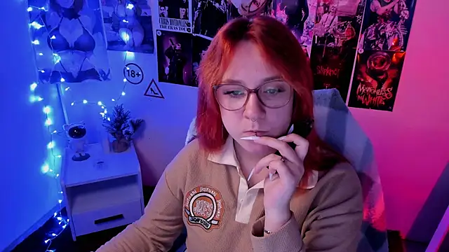 Snapshot of Rudy_02 chatting on October 22, 2025, 8:30 pm Rudy 02 online show from October 22, 2025, 8:30 pm