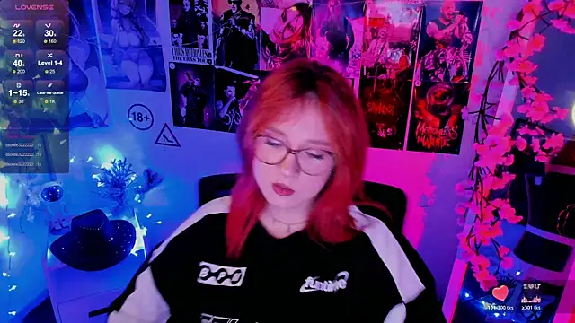 Snapshot of Rudy_02 chatting on December 1, 2025, 6:40 am Rudy 02 online show from December 1, 2025, 6:40 am