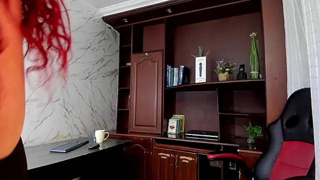 MirandaRossi online show from October 2, 2025, 2:51 am