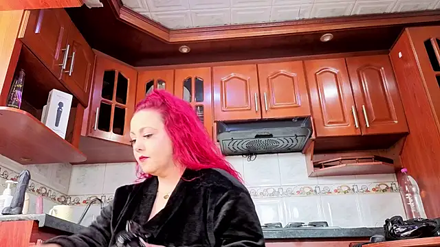 Snapshot of MirandaRossi chatting on July 15, 2026, 1:27 pm MirandaRossi online show from July 15, 2026, 1:27 pm