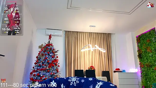 Snapshot of emily_bloom chatting on December 27, 2024, 8:35 am emily bloom online show from December 27, 2024, 8:35 am