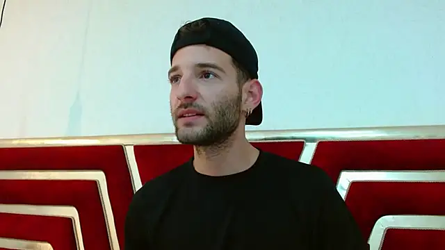 Snapshot of Christopher_saint chatting on April 8, 2026, 1:00 pm Christopher saint online show from April 8, 2026, 1:00 pm