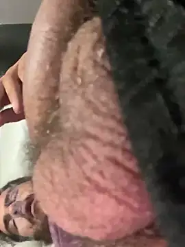 bichotasoo2021 online show from October 14, 2025, 12:06 pm