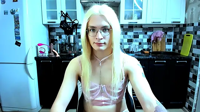 Jimmy Bearn online show from November 15, 2025, 2:46 pm