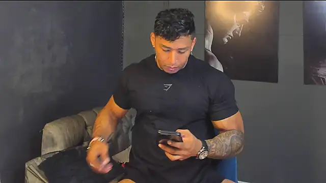 Snapshot of bradley_smith chatting on June 9, 2026, 7:53 am bradley smith online show from June 9, 2026, 7:53 am