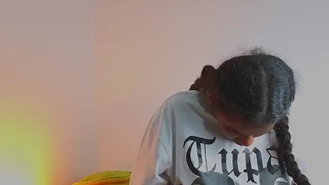 ChannelCox1 online show from December 17, 2025, 7:58 am