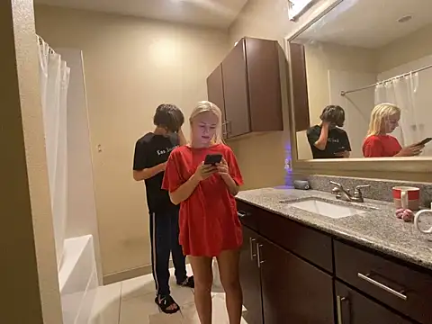 girlfriendmissy online show from December 8, 2024, 8:58 pm