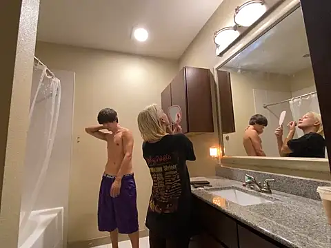 girlfriendmissy online show from January 15, 2025, 8:05 pm