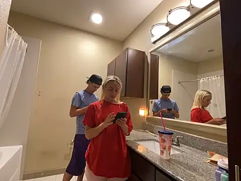 girlfriendmissy online show from February 13, 2025, 8:55 pm