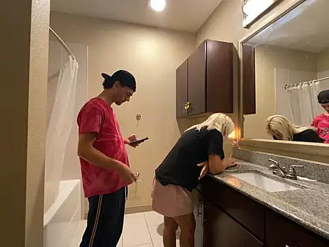 girlfriendmissy online show from March 22, 2025, 9:42 pm