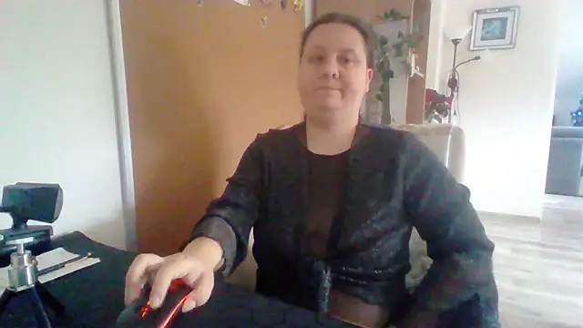 ReifeVenna online show from December 20, 2024, 9:54 am