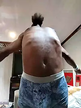 Snapshot of Chocolate_factory_man chatting on January 2, 2025, 7:01 am Chocolate factory man online show from January 2, 2025, 7:01 am