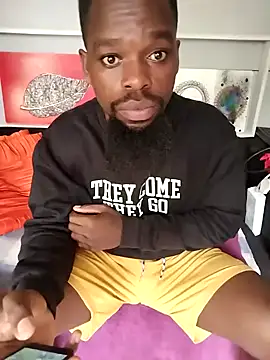 Snapshot of Chocolate_factory_man chatting on January 23, 2025, 6:49 am Chocolate factory man online show from January 23, 2025, 6:49 am