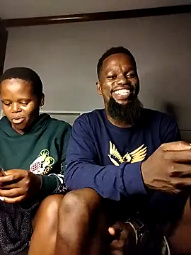 Snapshot of Chocolate_factory_man chatting on February 19, 2025, 5:16 pm Chocolate factory man online show from February 19, 2025, 5:16 pm