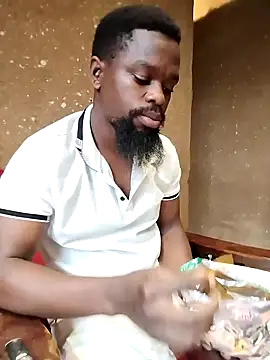 Snapshot of Chocolate_factory_man chatting on October 30, 2025, 2:40 pm Chocolate factory man online show from October 30, 2025, 2:40 pm