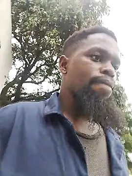 Snapshot of Chocolate_factory_man chatting on November 15, 2025, 4:10 am Chocolate factory man online show from November 15, 2025, 4:10 am