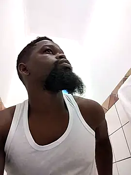 Snapshot of Chocolate_factory_man chatting on November 18, 2025, 2:39 am Chocolate factory man online show from November 18, 2025, 2:39 am